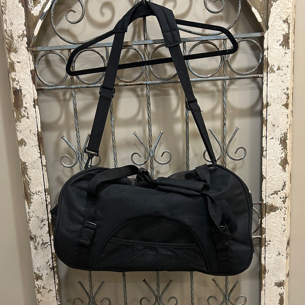 PETTOM Soft-Sided Pet Carrier